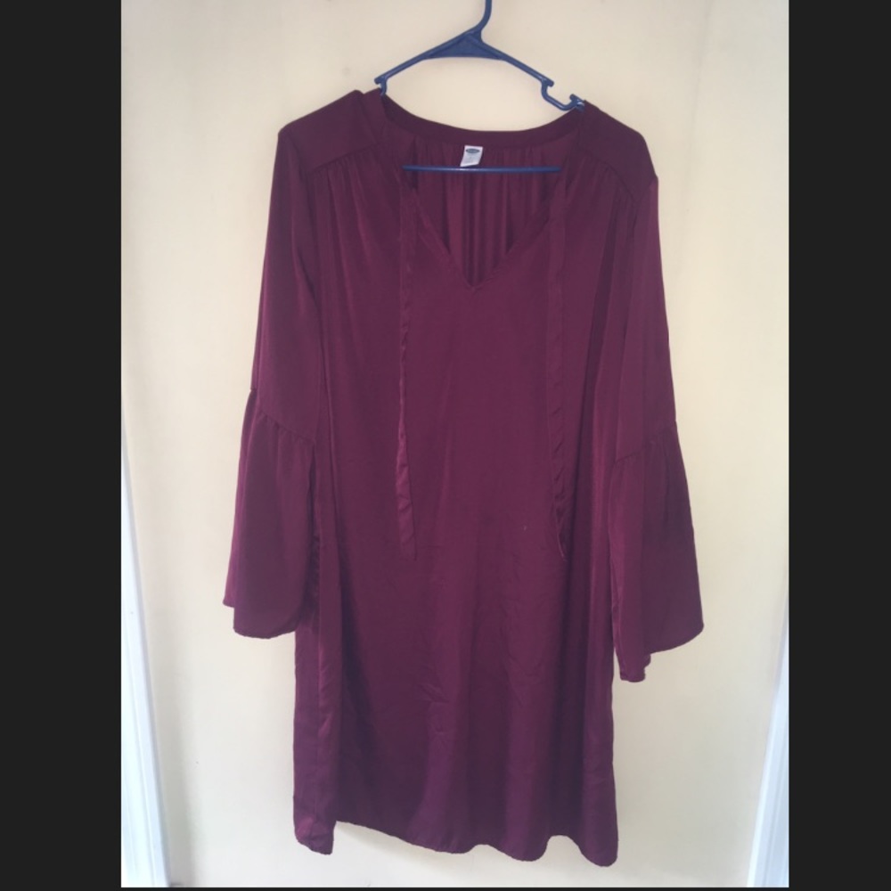 Burgundy bell sleeved dress